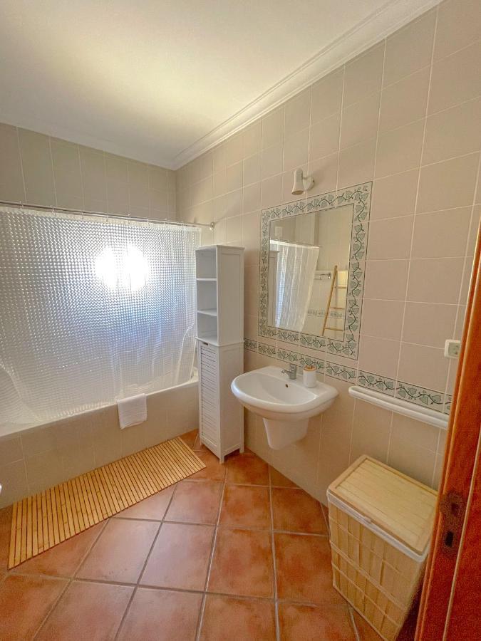 Stela'S House - Alojamento Local Apartment Gale  Exterior photo